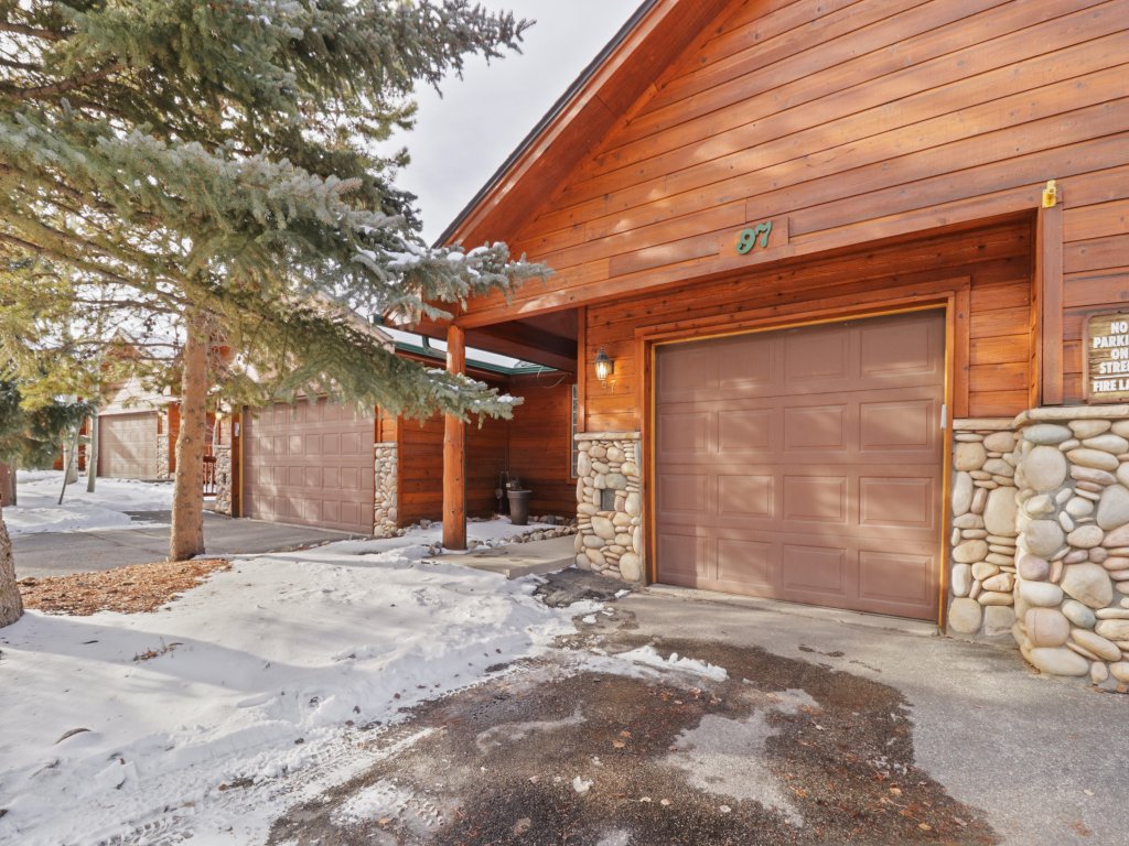 97 Lookout Ridge Vacation Rental in Dillon - RedAwning