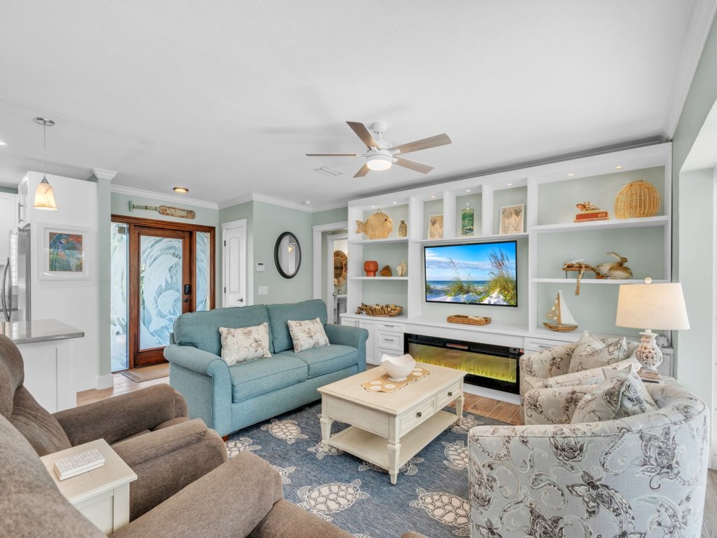 Palms By The Bay Vacation Rental in Holmes Beach - RedAwning