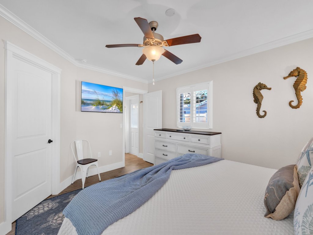 Palms By The Bay Vacation Rental in Holmes Beach - RedAwning