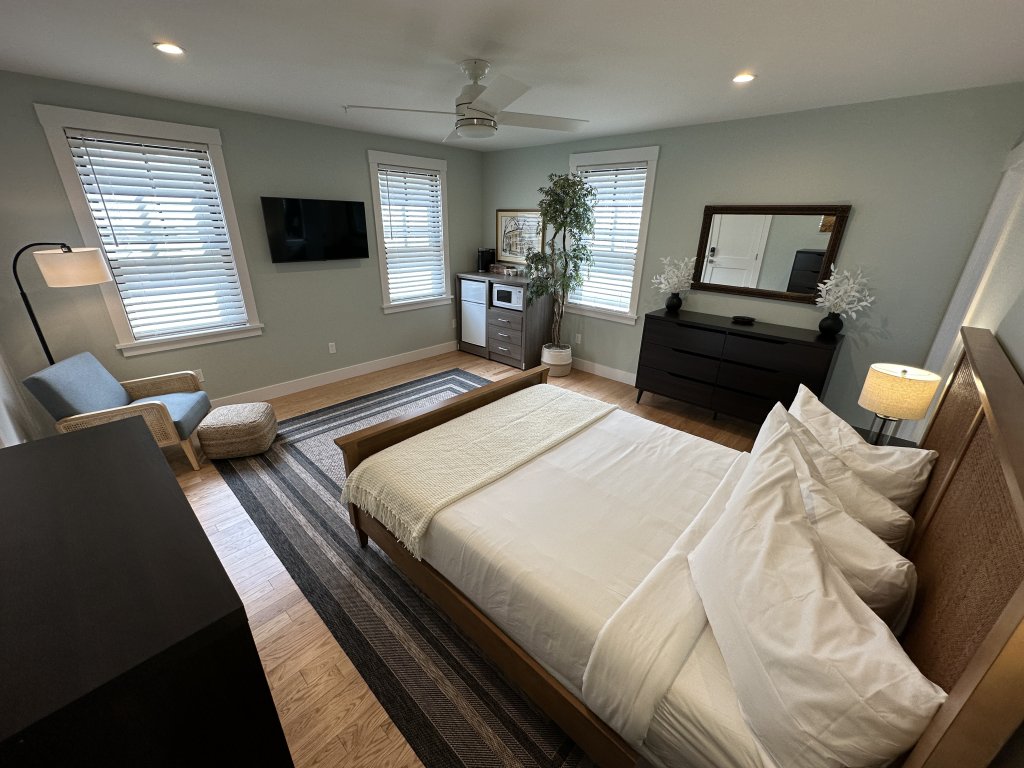 Downtown Newport Gem 1BR w/ Parking & Prime Spot Vacation Rental in Rhode Island - RedAwning