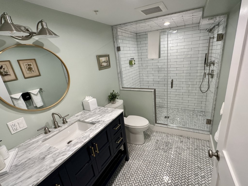 Downtown Newport 2BR Apartment w/ Parking & Deck - Unit 4 Vacation Rental in Rhode Island - RedAwning