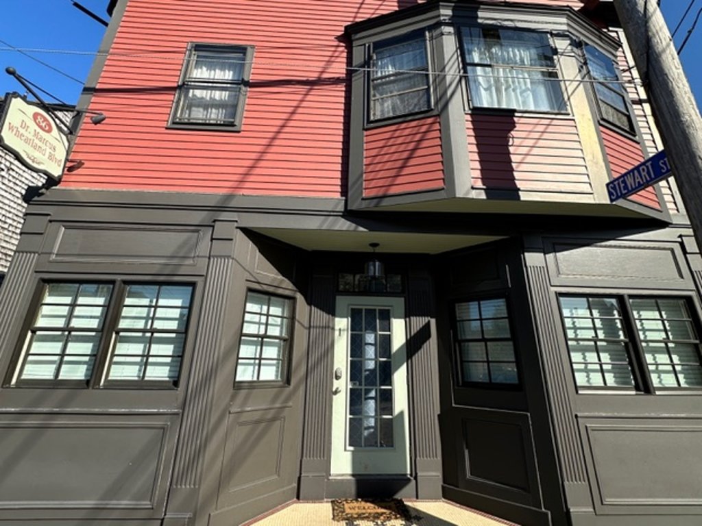 Bright and Open 2 Bed 1 Bath Apt. off Broadway #2 Vacation Rental in Rhode Island - RedAwning