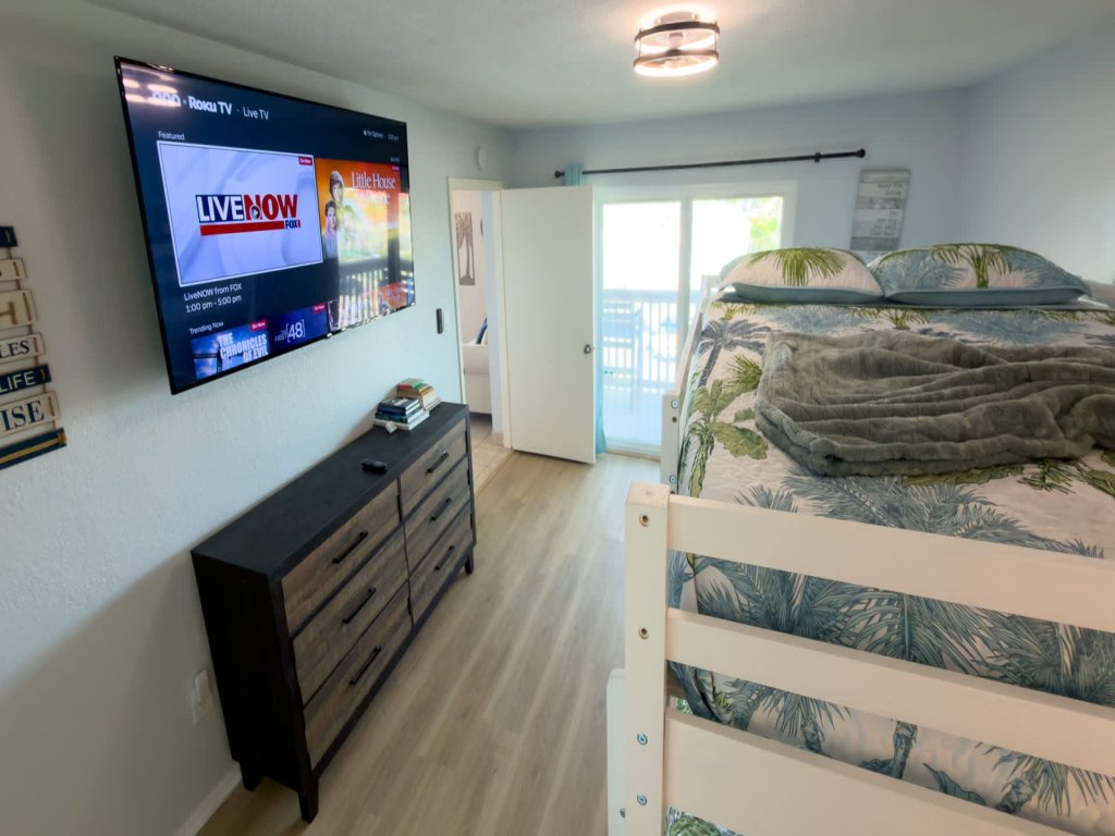 Bayfront w-docks & fish 3 Patios  Prime Location Vacation Rental in South Padre Island - RedAwning