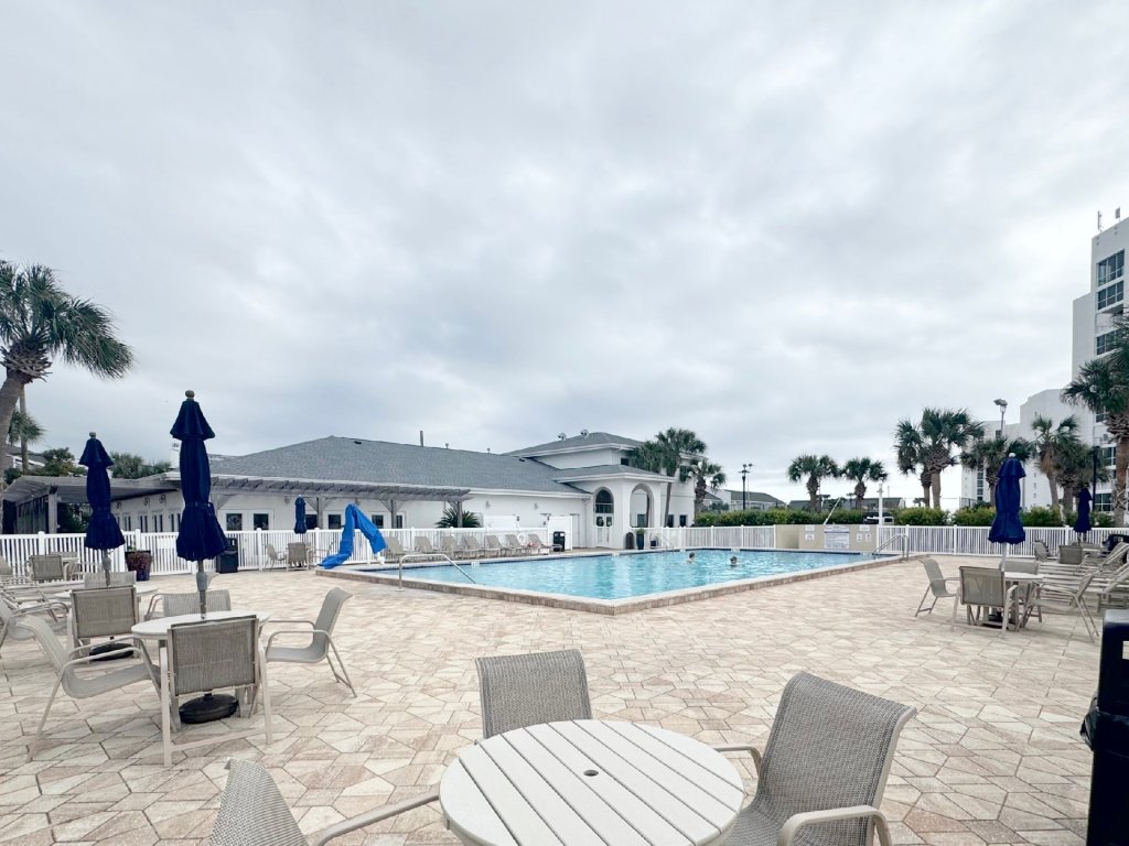 Shoreline Towers 3103 Vacation Rental in Destin - RedAwning
