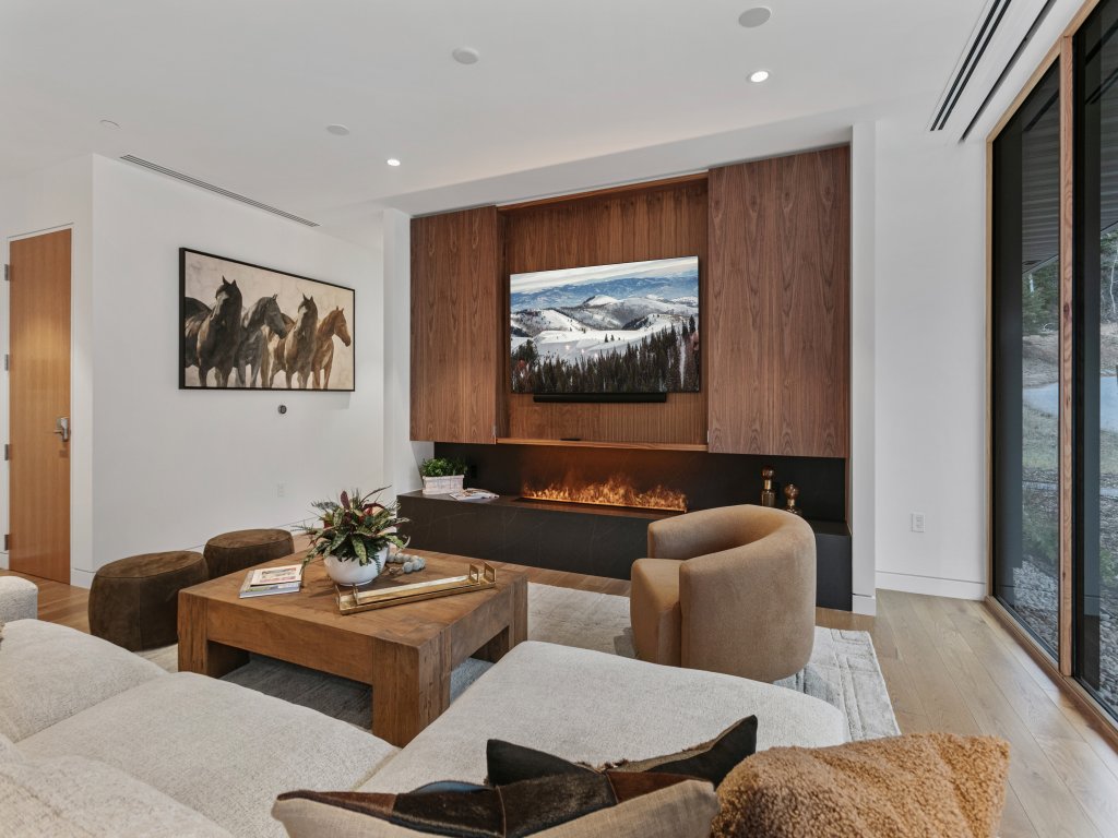 Ski-In/Ski-Out Retreat at Deer Valley Resort Vacation Rental in Park City - RedAwning