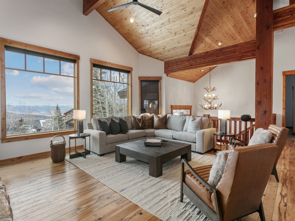 5BR Retreat w/ Hot Tub at Deer Valley Base Vacation Rental in Park City - RedAwning