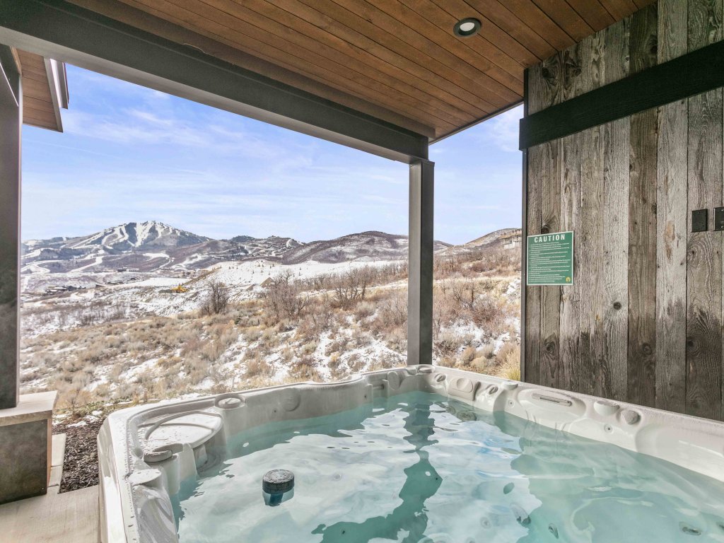Luxury 4BR w/ Hot Tub & Deer Valley Access Vacation Rental in Utah - RedAwning