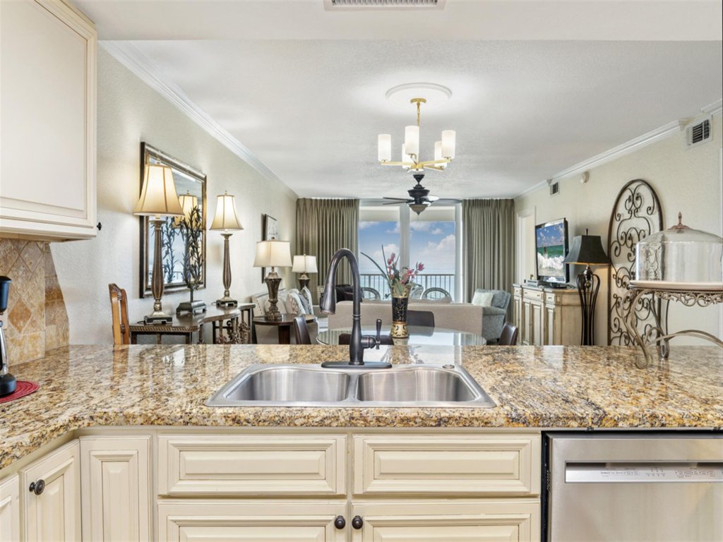 Shoreline Towers 2075 Vacation Rental in Destin - RedAwning