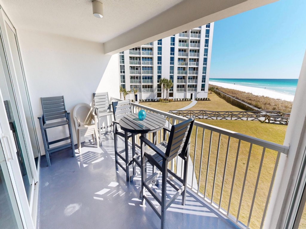 Shoreline Towers 2035 Vacation Rental in Destin - RedAwning