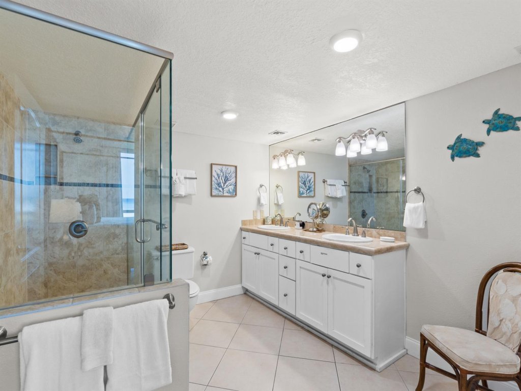 Shoreline Towers 2035 Vacation Rental in Destin - RedAwning