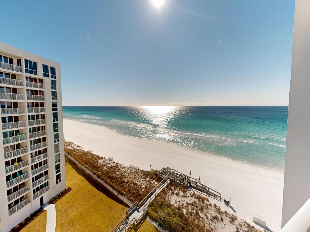 Shoreline Towers 2094 Vacation Rental in Destin - RedAwning
