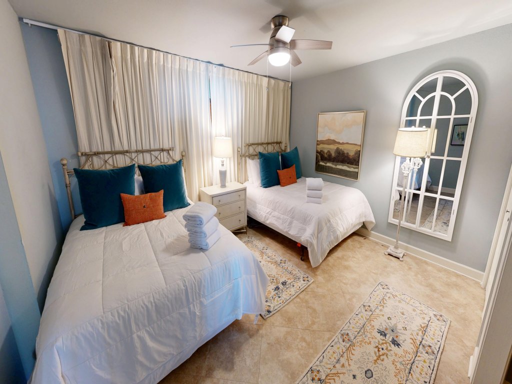 Shoreline Towers 2094 Vacation Rental in Destin - RedAwning