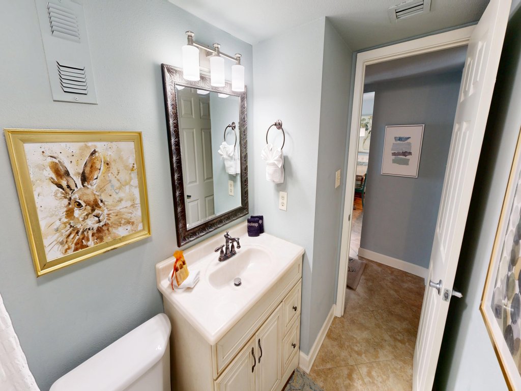 Shoreline Towers 2094 Vacation Rental in Destin - RedAwning