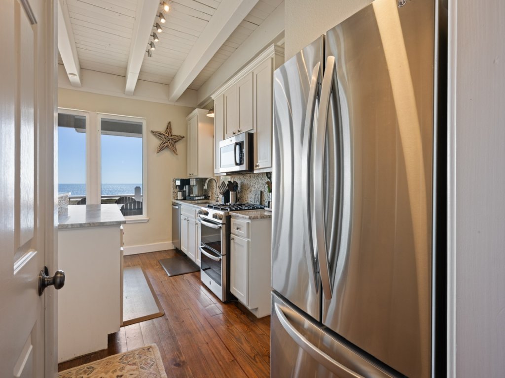Seagrape Vacation Rental in Texas - RedAwning