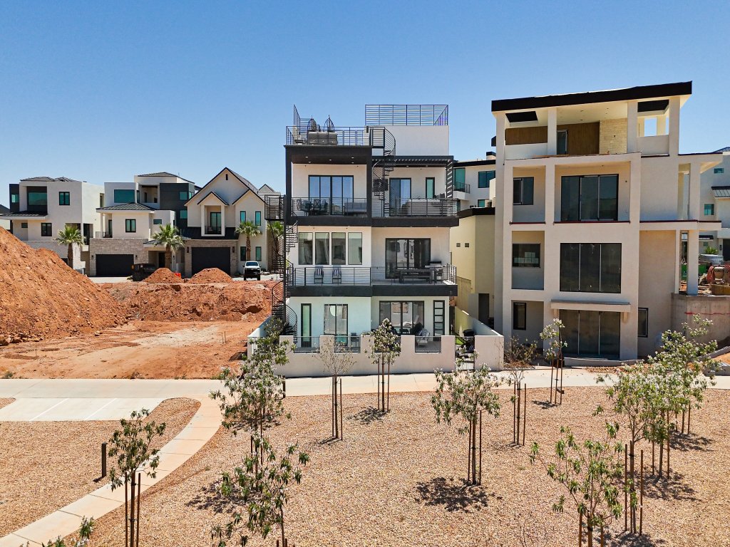 Pickleball Penthouse Vacation Rental in St. George - RedAwning