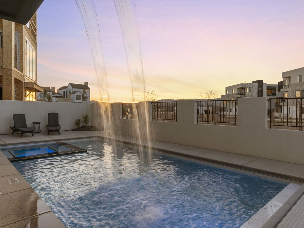 Pickleball Penthouse Vacation Rental in St. George - RedAwning