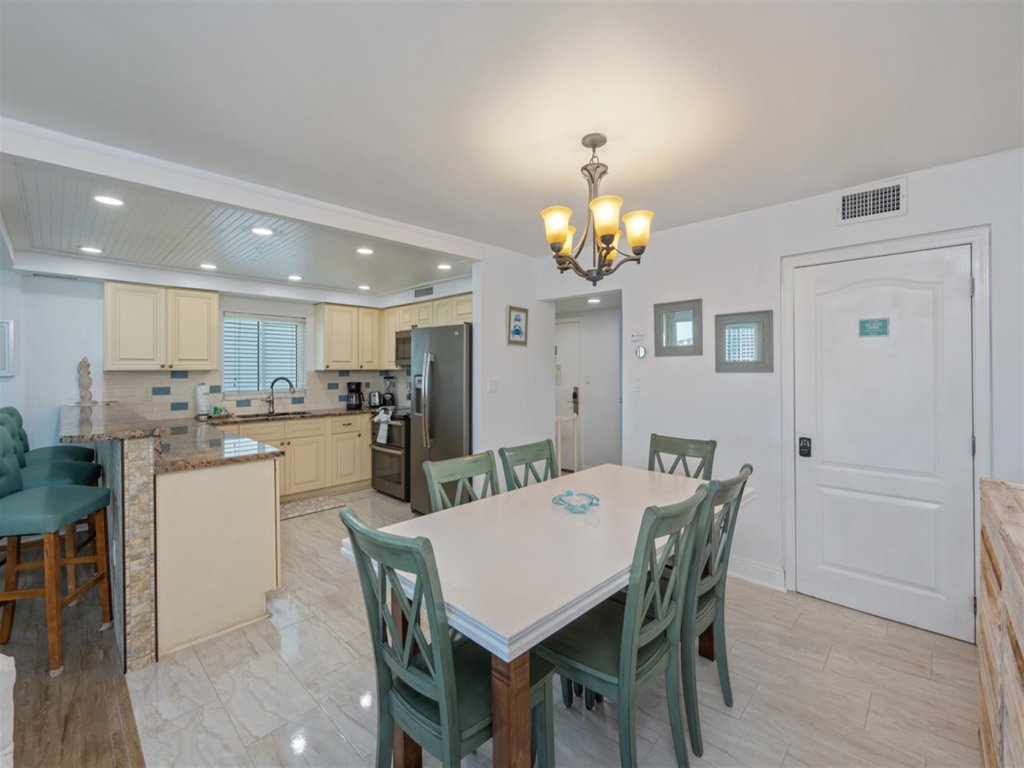 Shoreline Towers 3061 Vacation Rental in Destin - RedAwning