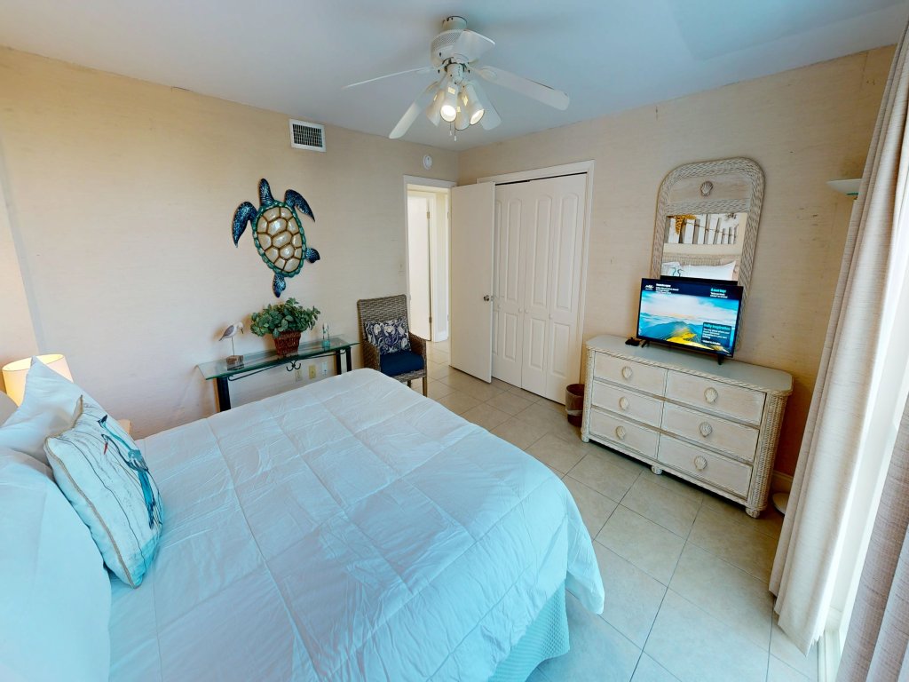 Shoreline Towers 3036 Vacation Rental in Destin - RedAwning