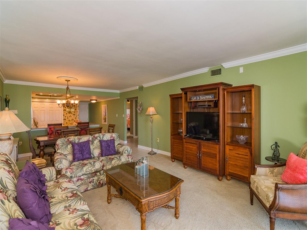 Shoreline Towers 3112 Vacation Rental in Destin - RedAwning