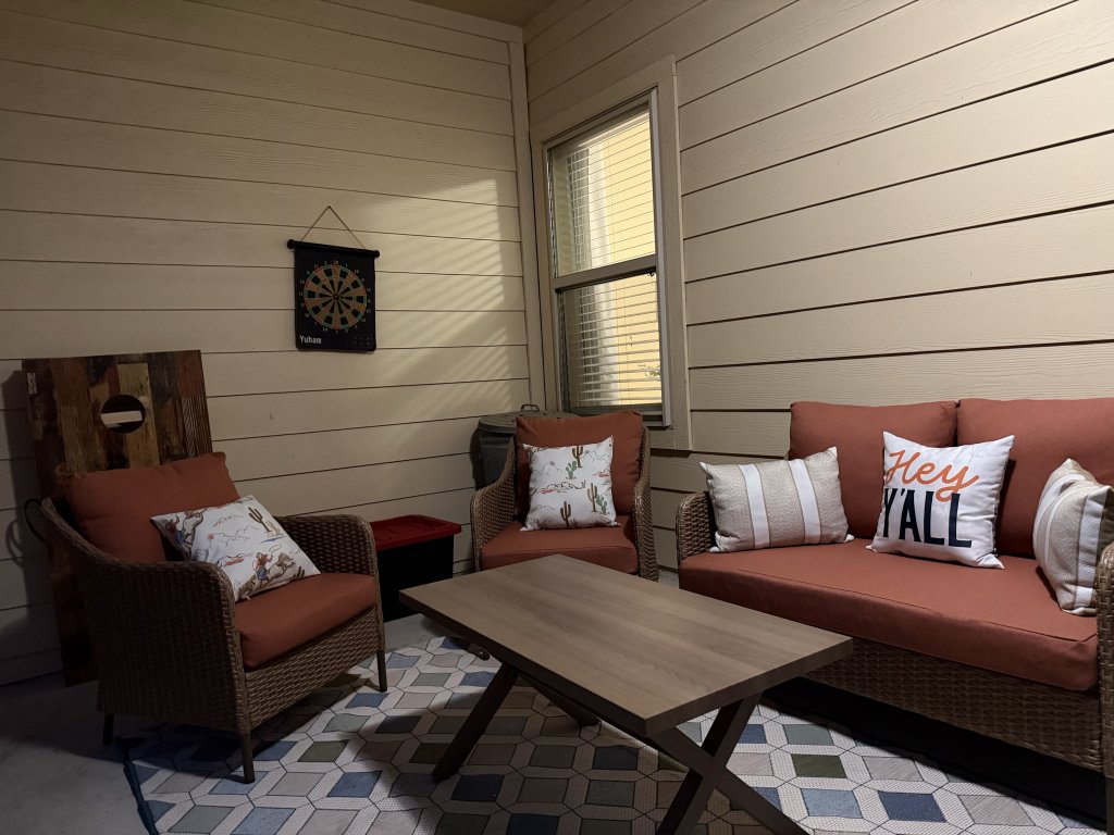 Pet-Friendly San Antonio Getaway Near Lackland AFB & SeaWorld – Sleeps 6 Vacation Rental in San Antonio - RedAwning