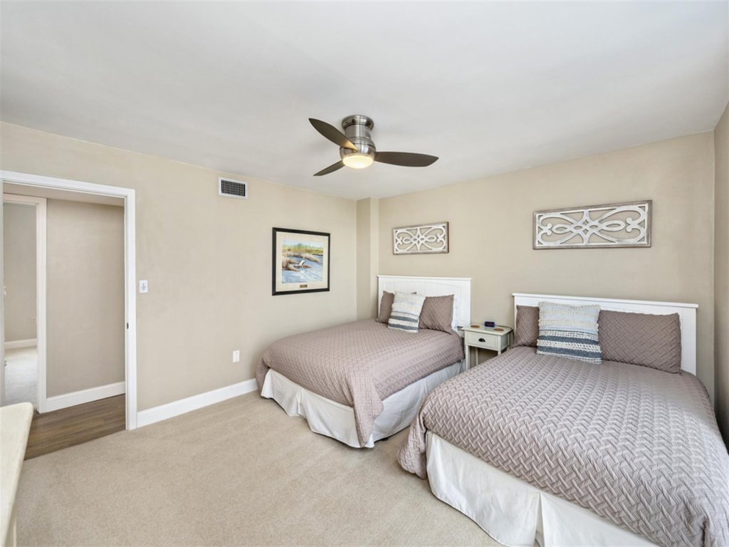 Shoreline Towers 2071 Vacation Rental in Destin - RedAwning