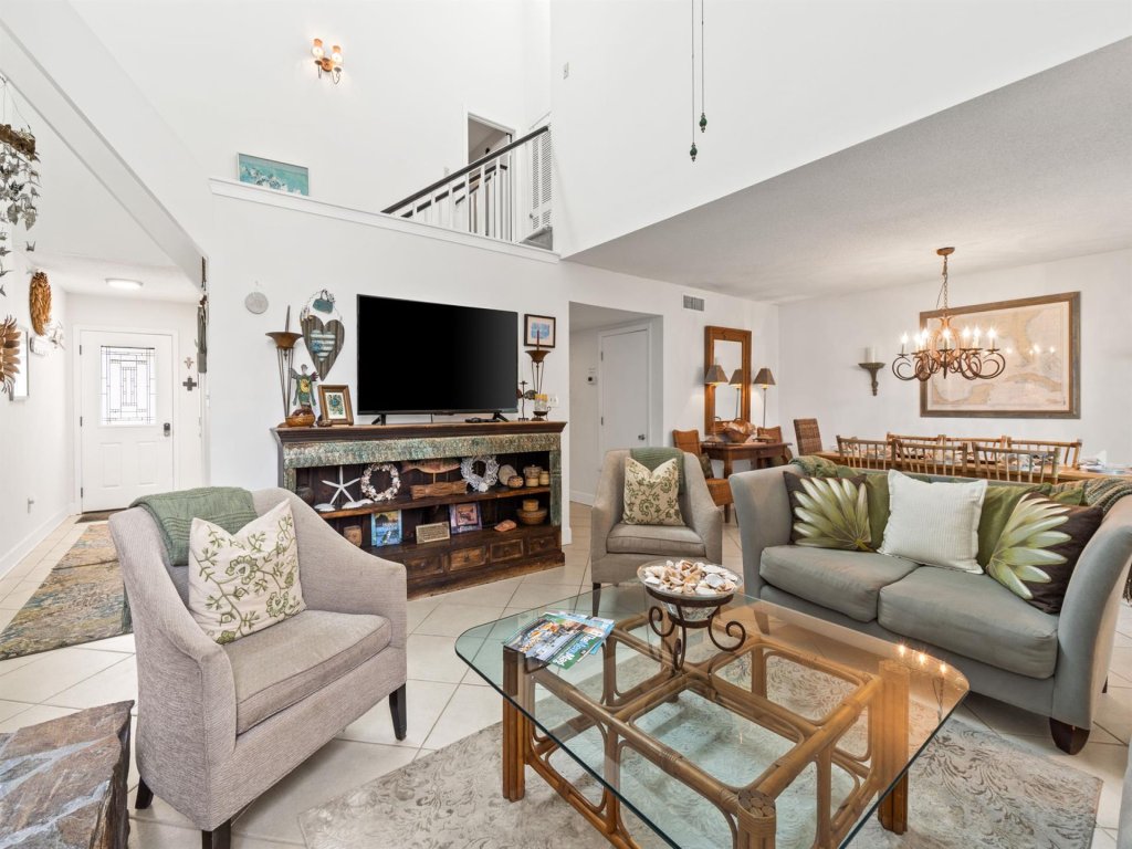 Shoreline Towers T/H 4-10 Vacation Rental in Destin - RedAwning