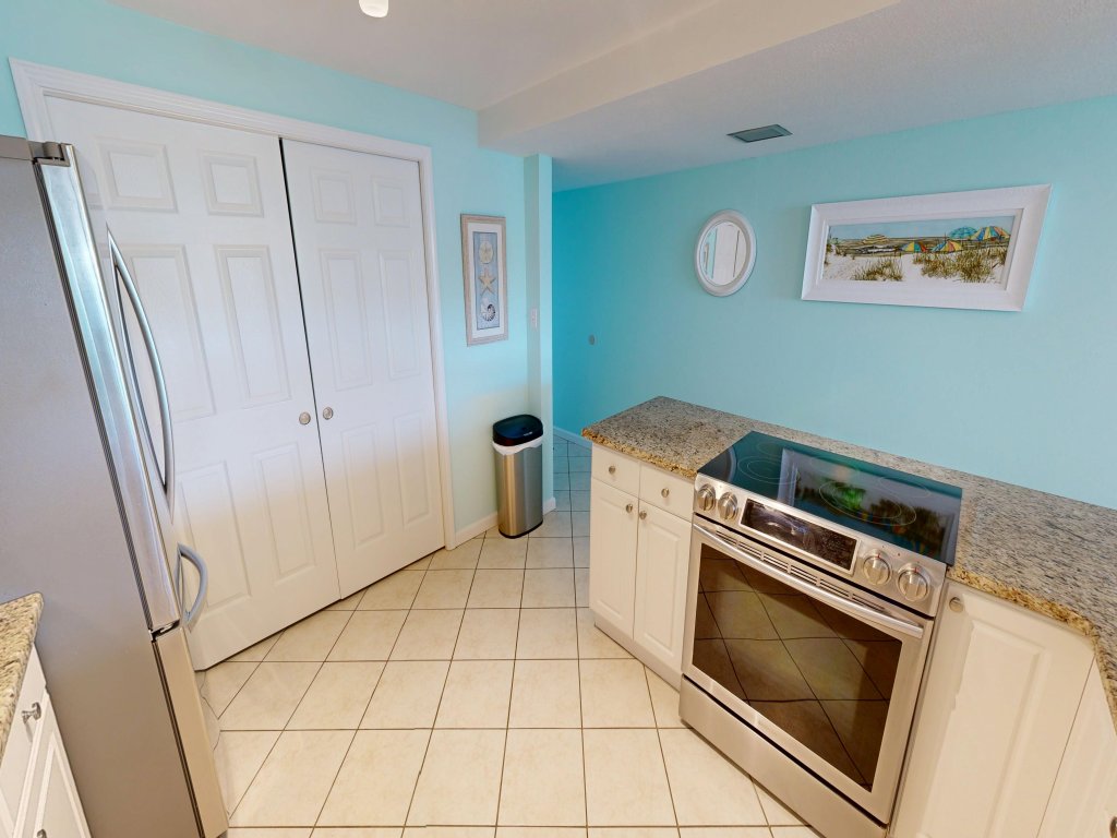 Shoreline Towers 3024 Vacation Rental in Destin - RedAwning