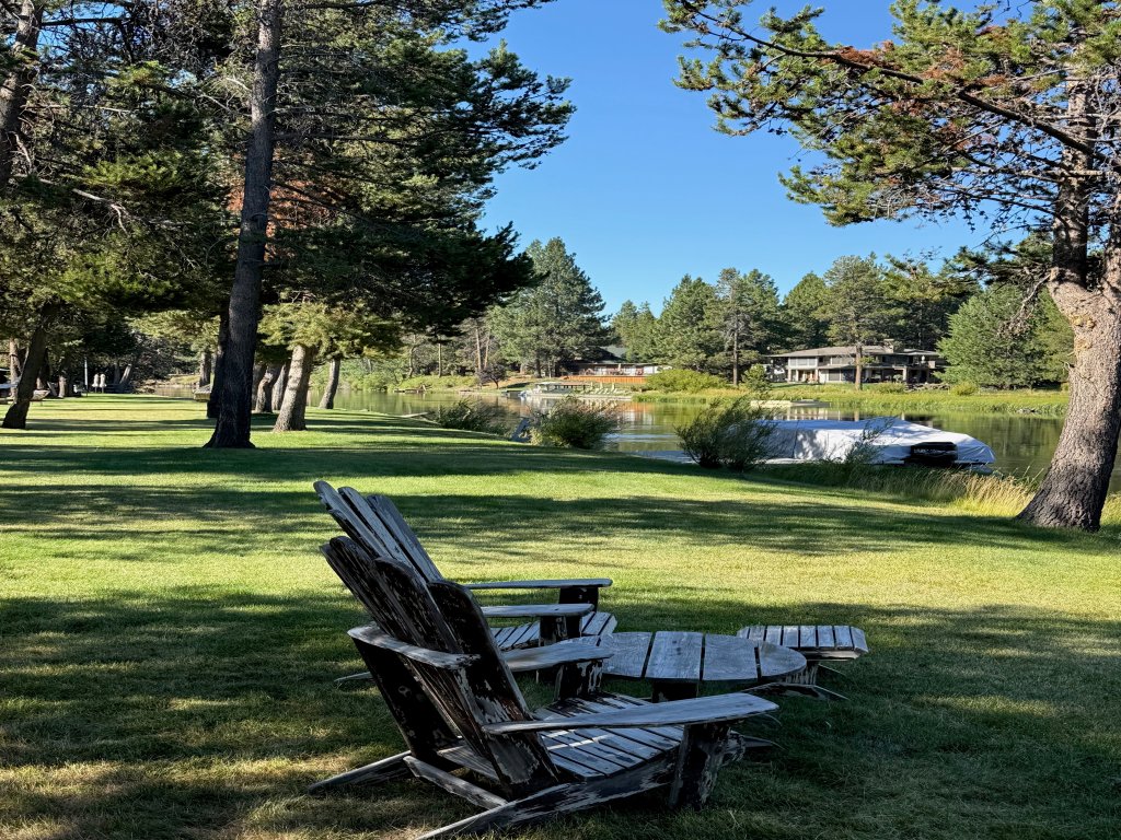 Deschutes Reserve Vacation Rental in Sunriver - RedAwning