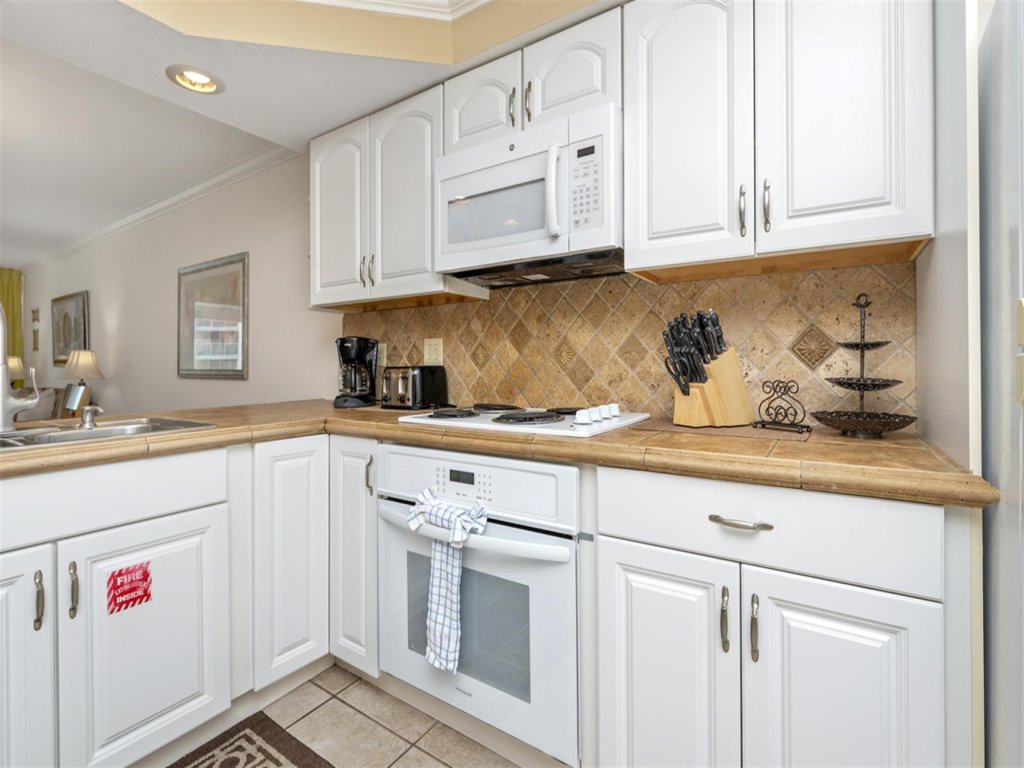 Shoreline Towers 2054 Vacation Rental in Destin - RedAwning