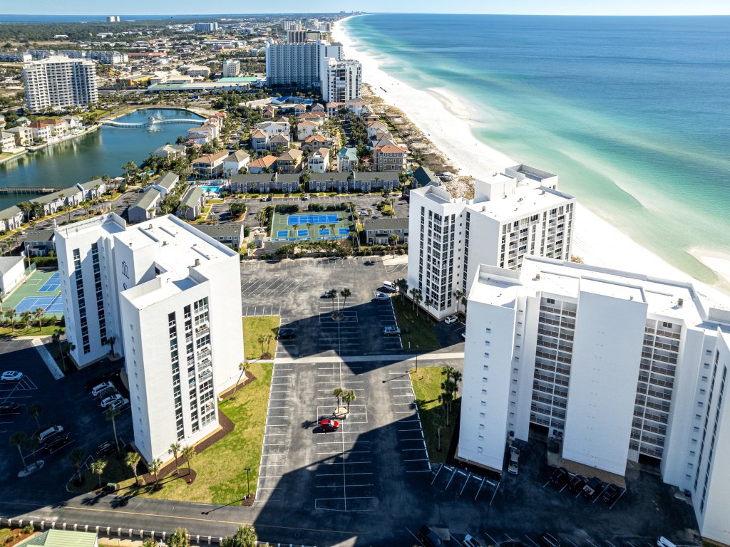 Shoreline Towers 2123 Vacation Rental in Destin - RedAwning