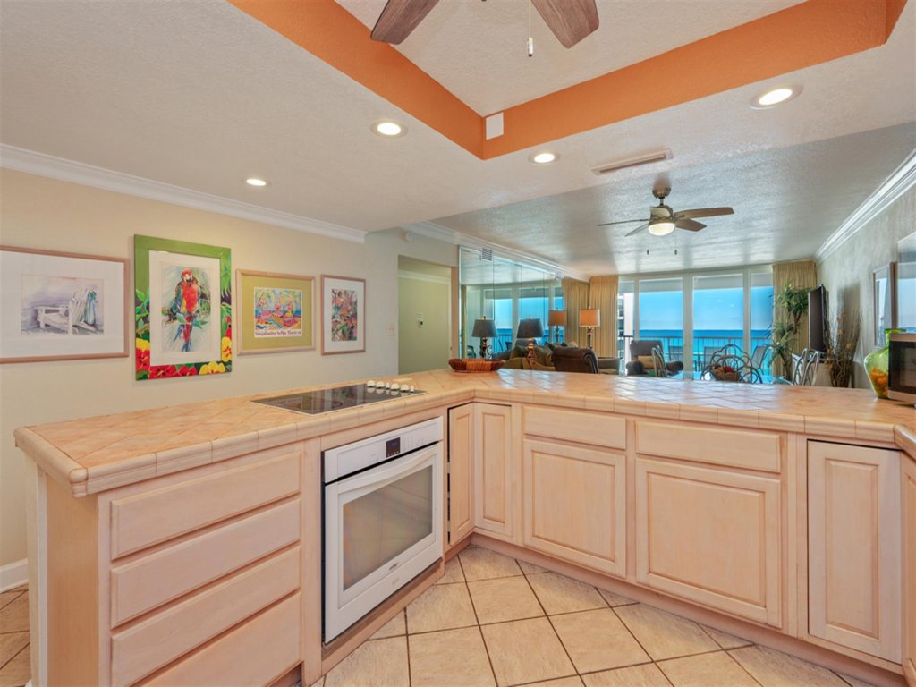 Shoreline Towers 2084 Vacation Rental in Destin - RedAwning