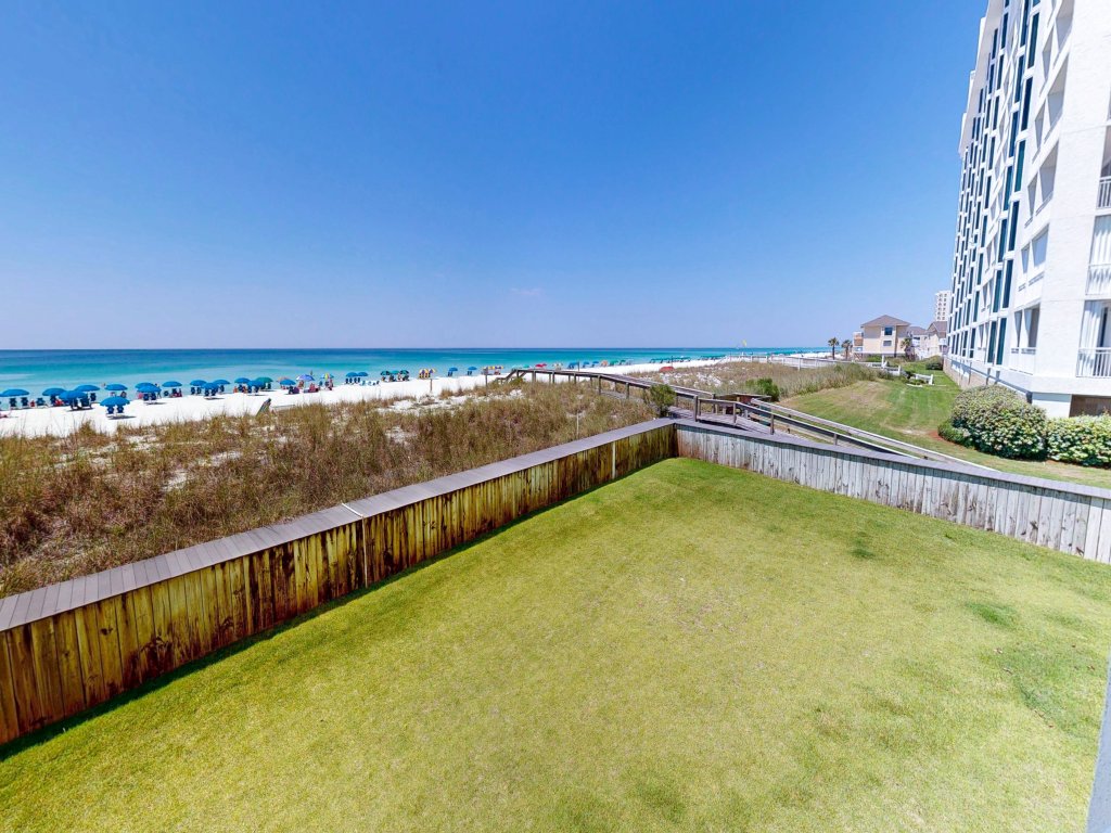 Shoreline Towers 2026 Vacation Rental in Destin - RedAwning