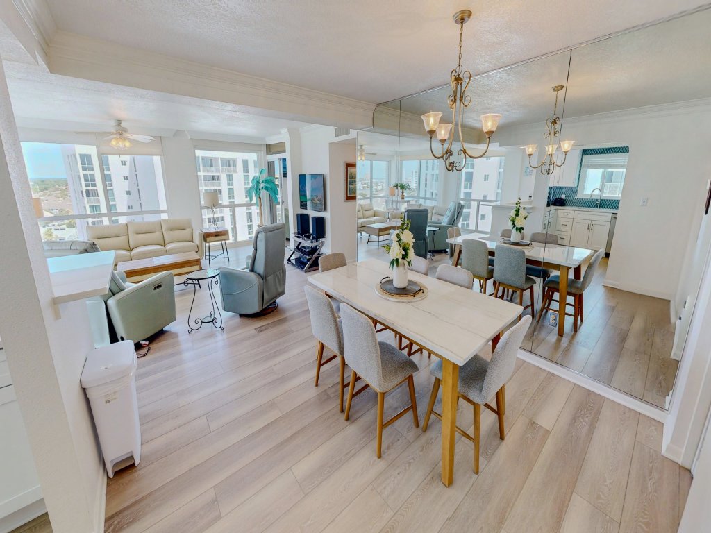 Shoreline Towers 1116 Vacation Rental in Destin - RedAwning