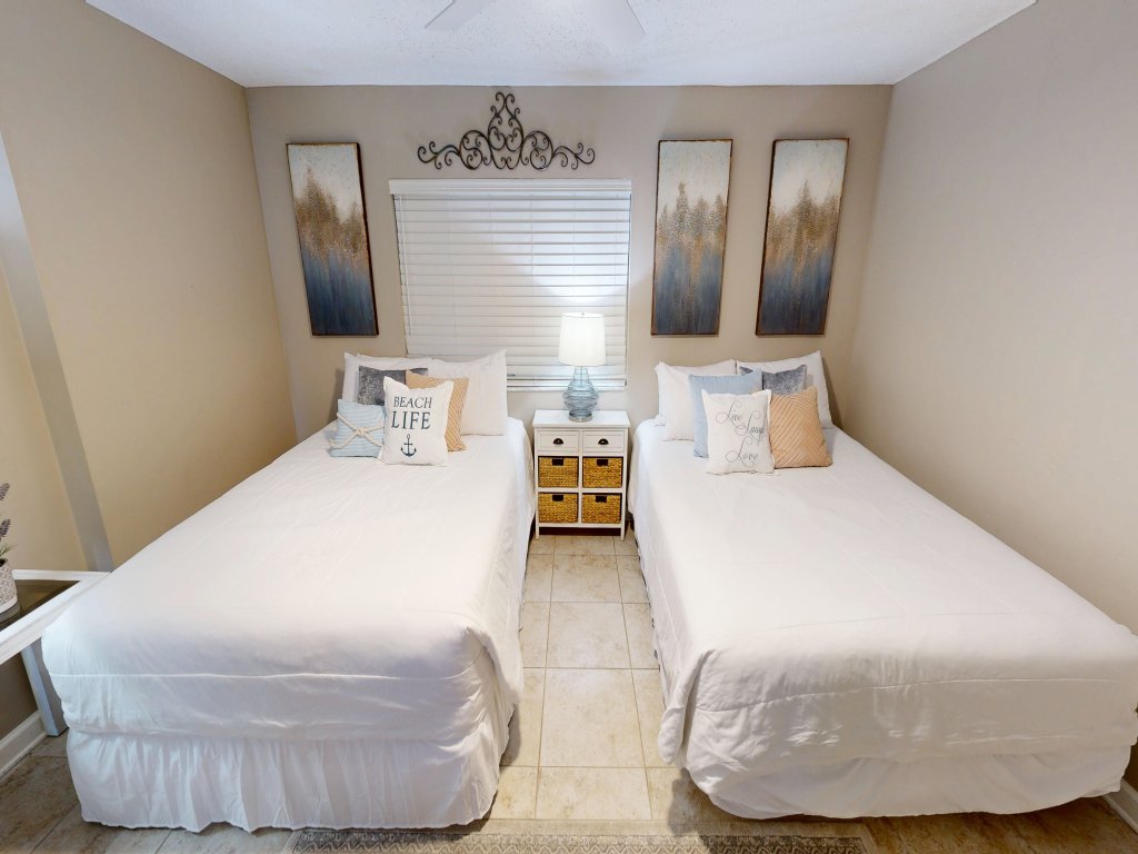 Shoreline Towers 2064 Vacation Rental in Destin - RedAwning