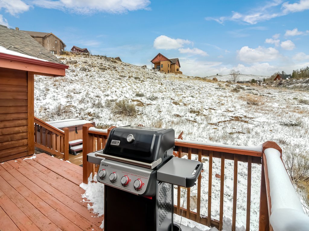Beaver Lodge Vacation Rental in Granby - RedAwning