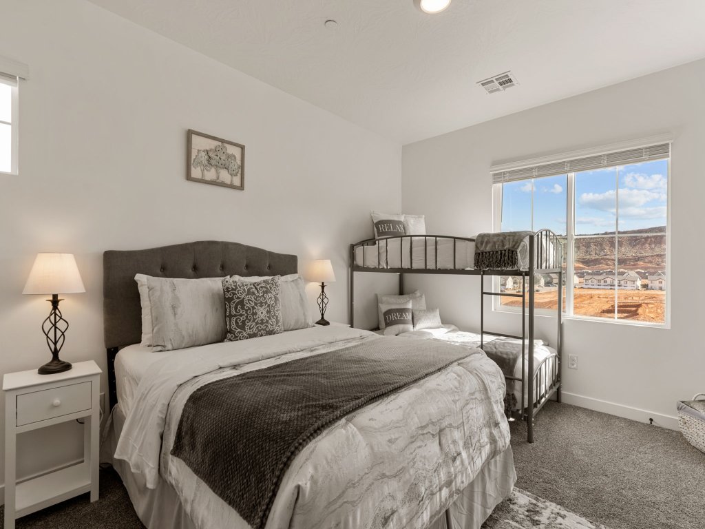 Sandstone Haven Vacation Rental in Utah - RedAwning