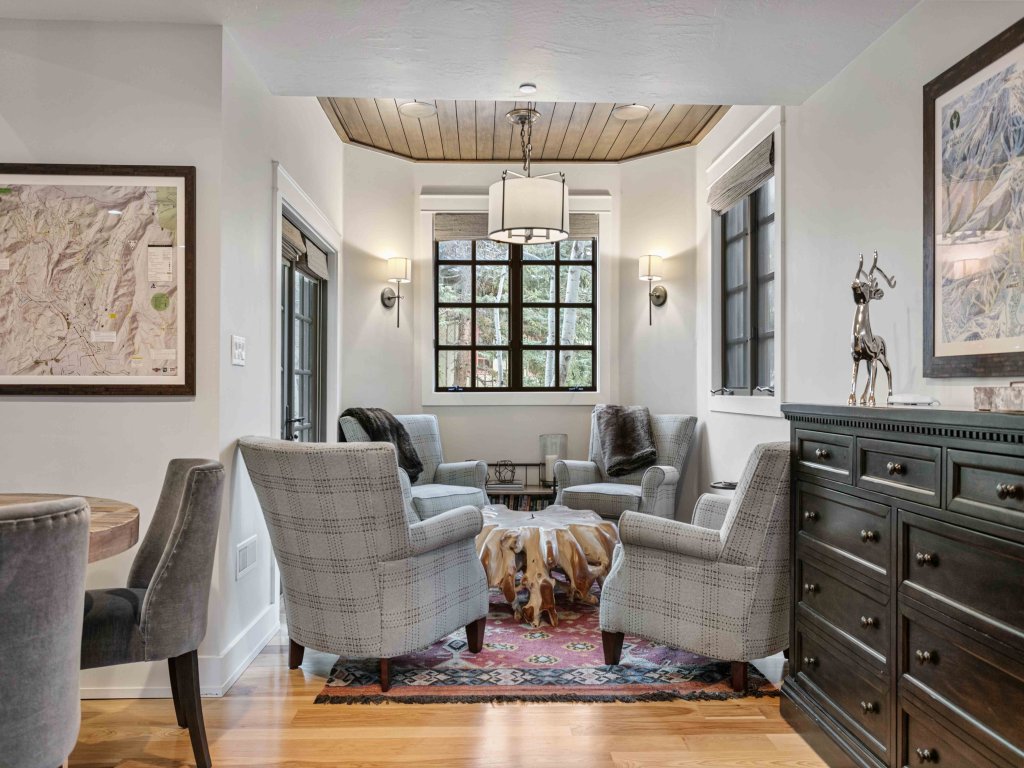 Mountain Modern Retreat | Hot Tub Vacation Rental in Park City - RedAwning