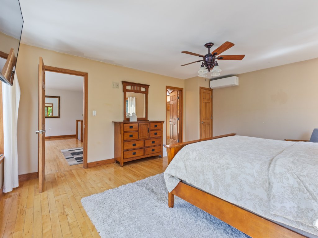 The Heights - Mountain Views, Hot Tub, Pool Vacation Rental in Maine - RedAwning