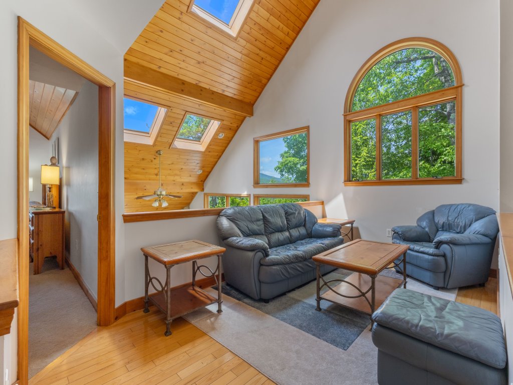 The Heights - Mountain Views, Hot Tub, Pool Vacation Rental in Maine - RedAwning