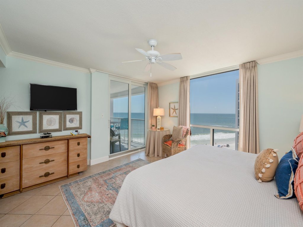 Shoreline Towers 1095 Vacation Rental in Destin - RedAwning