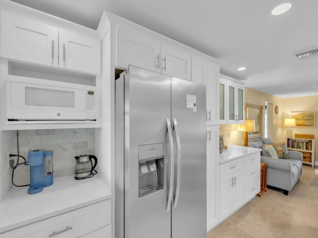 Lake by the Beach Vacation Rental in Holmes Beach - RedAwning