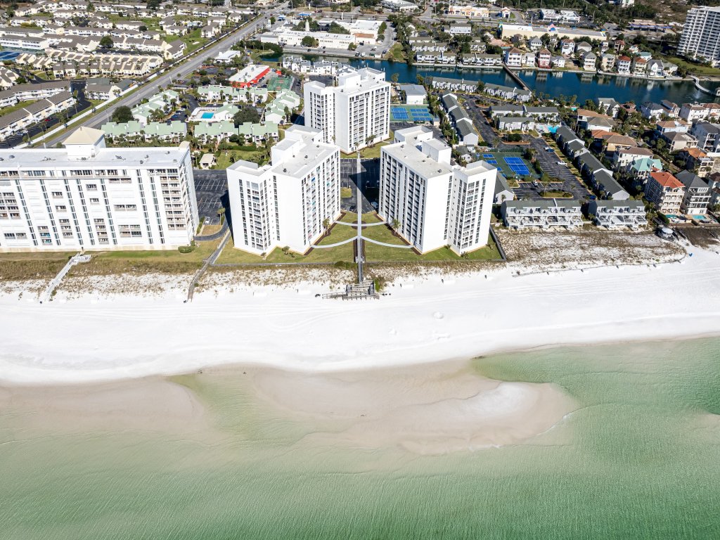 Shoreline Towers 2056 Vacation Rental in Destin - RedAwning