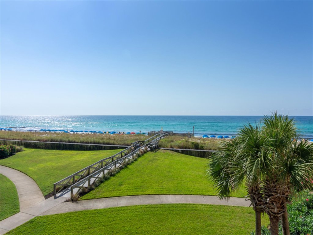 Shoreline Towers 2033 Vacation Rental in Destin - RedAwning