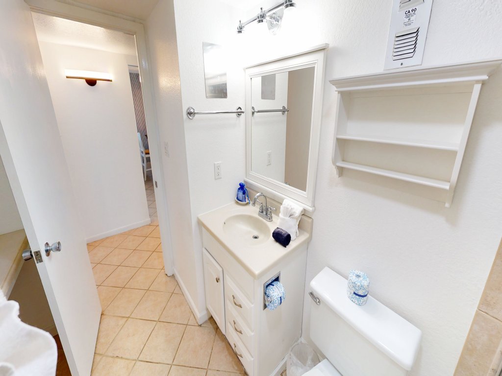 Shoreline Towers 2085 Vacation Rental in Destin - RedAwning