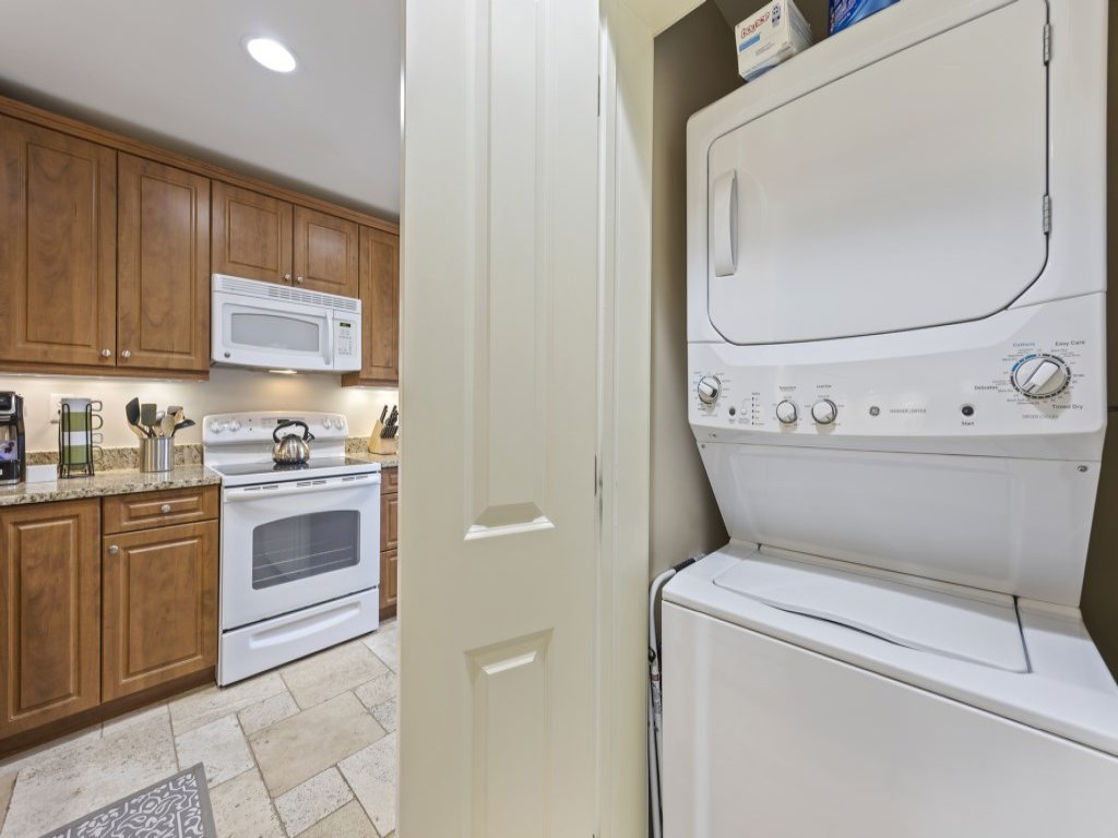 NEW Palmetto Dunes Condo in Queen's Grant! Vacation Rental in Hilton Head - RedAwning