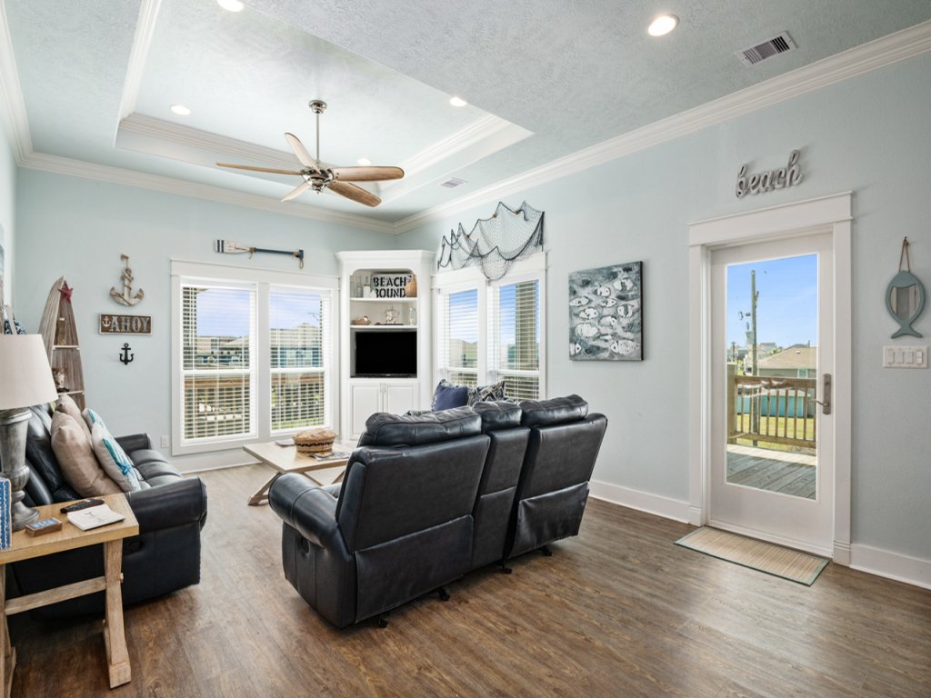 Salt Proof Vacation Rental in Texas - RedAwning