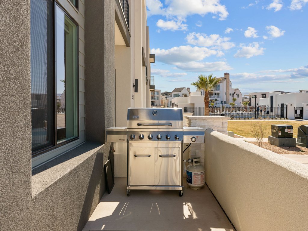 Luxury Rental at Desert Color Vacation Rental in St. George - RedAwning