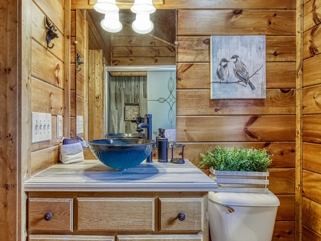 Elk Crossing Vacation Rental in Pigeon Forge - RedAwning