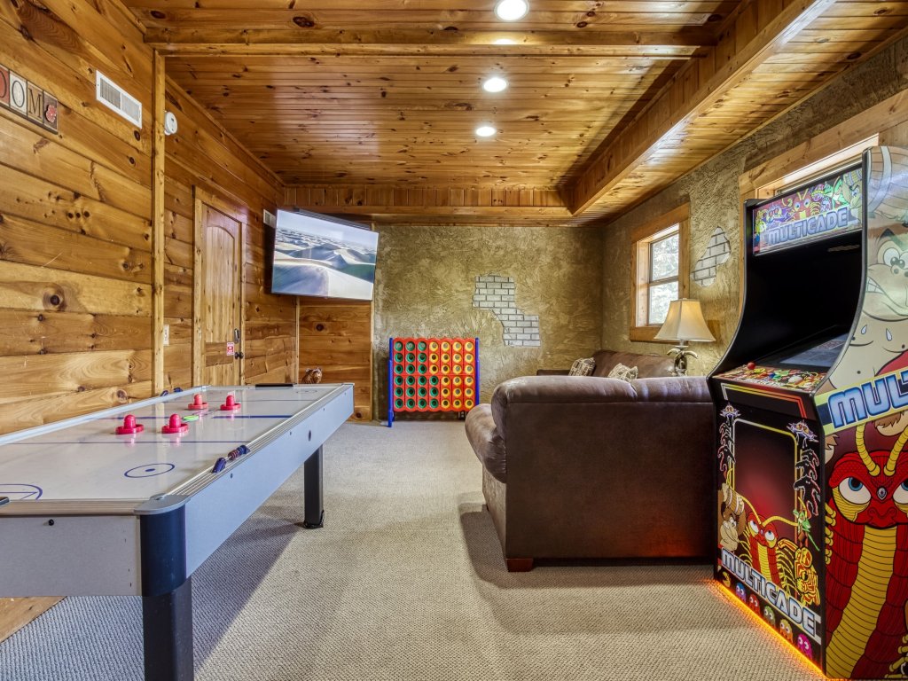 Elk Crossing Vacation Rental in Pigeon Forge - RedAwning