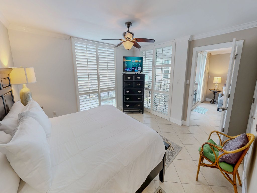 Shoreline Towers 3064 Vacation Rental in Destin - RedAwning